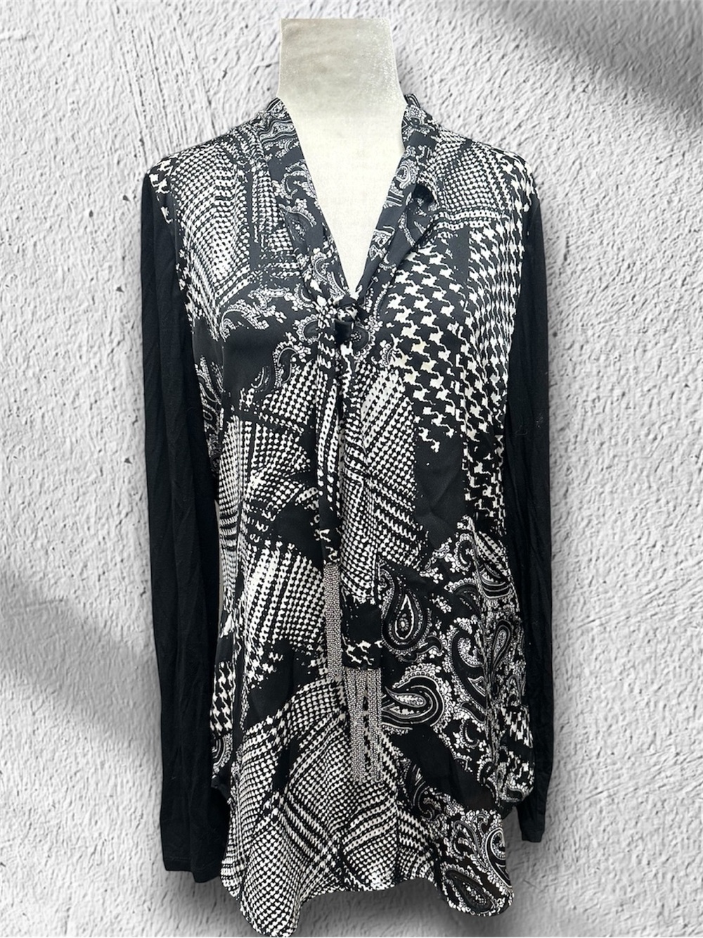 MICHAEL Michael Kors Mixed Media Tie-Neck Printed Long Sleeve Blouse L